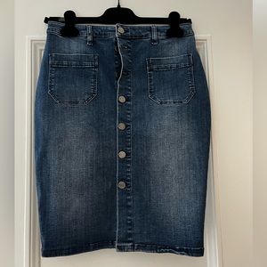 Denim button front knee length skirt size 4